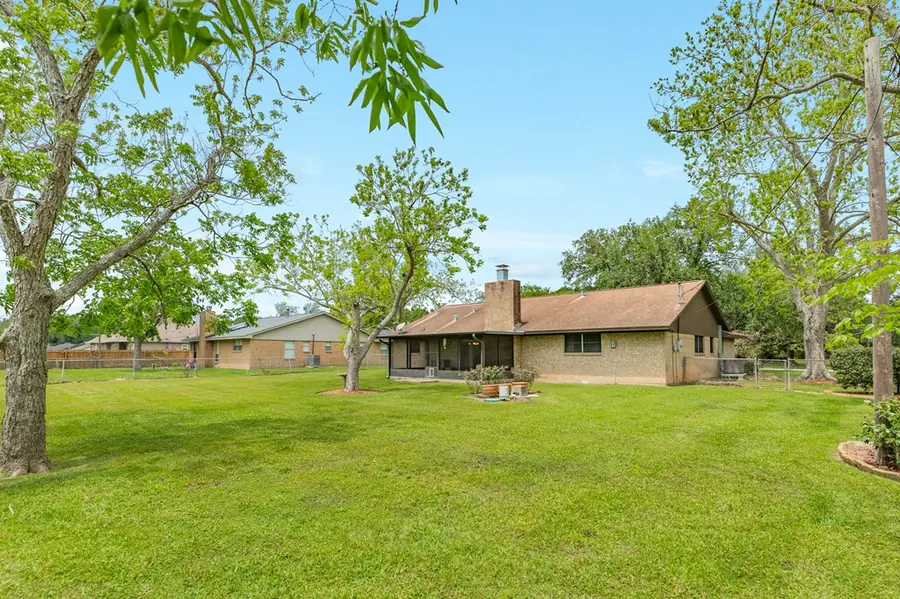 131 Singleton, Jones Creek, TX 77541 - #3