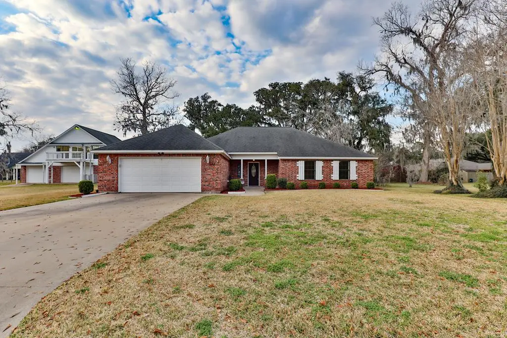 248 WENTWORTH, West Columbia, TX 77486 - #1