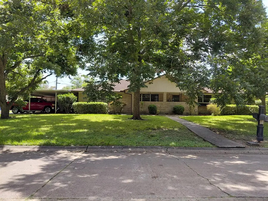 736 NORTHRIDGE, Angleton, TX 77515 - #2