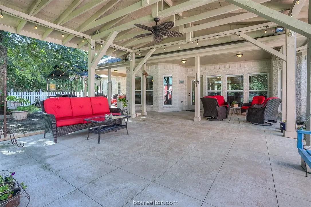 22 Golfview Drive, Hilltop Lakes, TX 77871 - #1