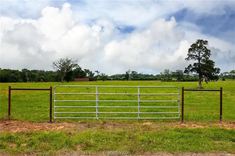 24650 Old Highway 6, Millican, TX 77866 - #3