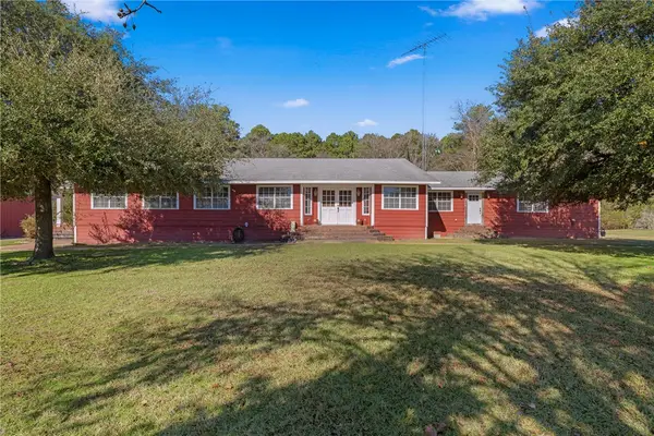 40 Roy Webb Road, Huntsville, TX 77320