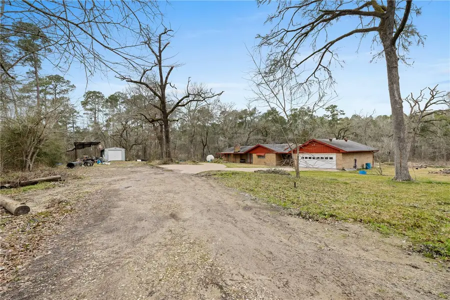 29 Dogwood Rd, Huntsville, TX 77320 - #3