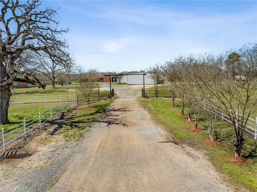 128 Duke Rd, Bedias, TX 77831 - #2