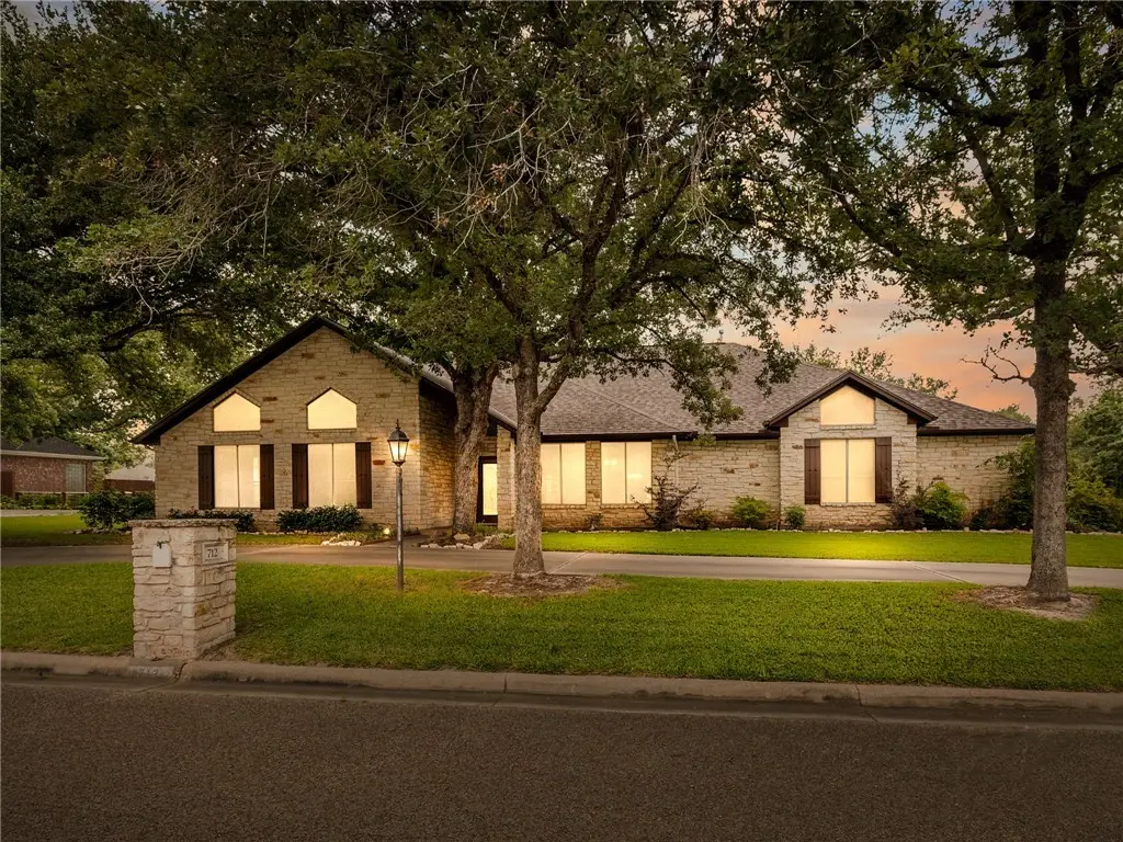 712 Middleton, Rockdale, TX 76567 - Image #1