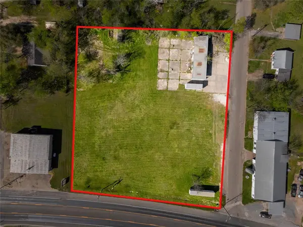 200 E Park Street, Madisonville, TX 77864