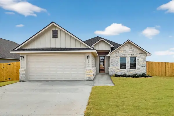 200 Orchard Cove, Snook, TX 77878