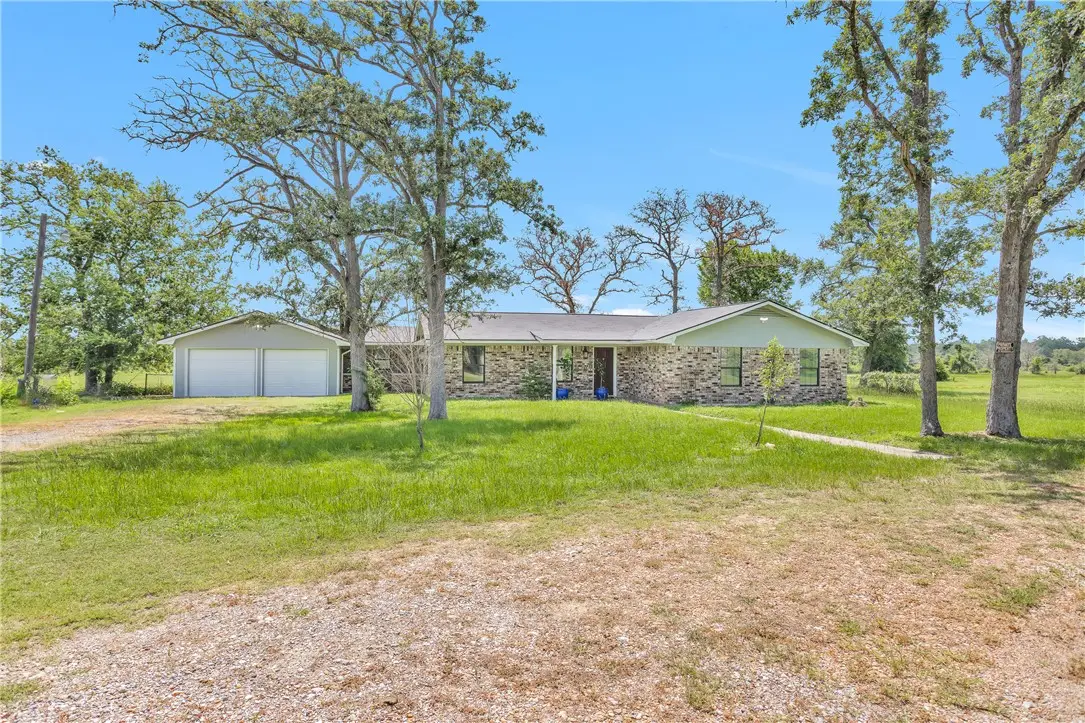 21356 N Highway 90 N, Bedias, TX 77831 - #1