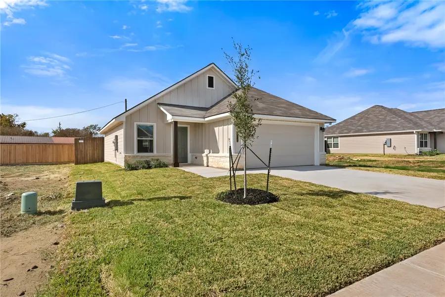 1215 High Street, Navasota, TX 77868 - #3