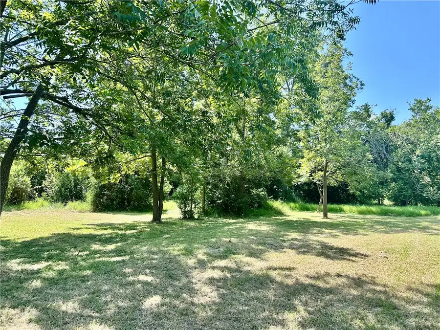 1009 S 18 Street, Temple, TX 76501 - #3