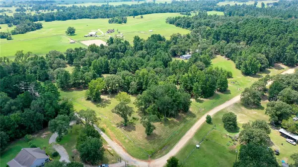 8374 Cattle Trail Road, Midway, TX 75852