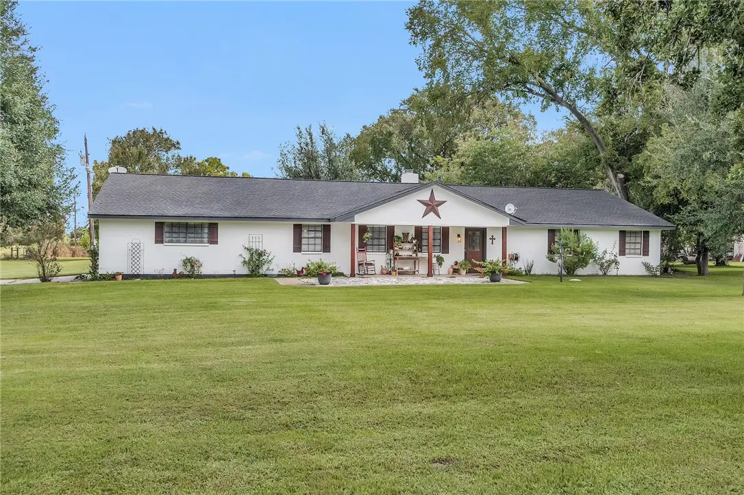 21251 Old River Road, Washington, TX 77880 - #1