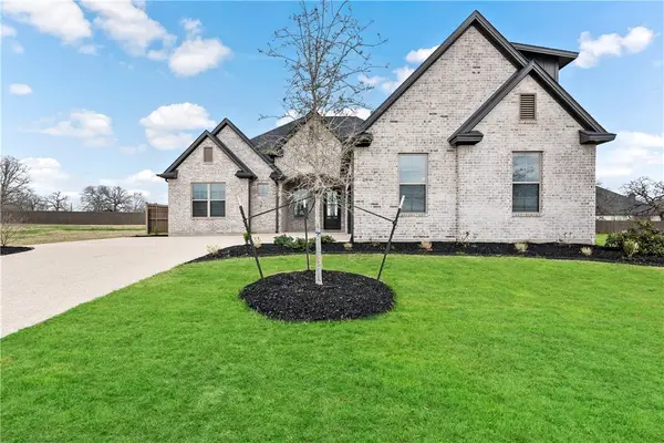 2112 Madden Circle, College Station, TX 77845