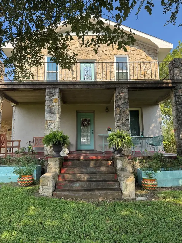 10415 Mcknight Road, Brenham, TX 77833