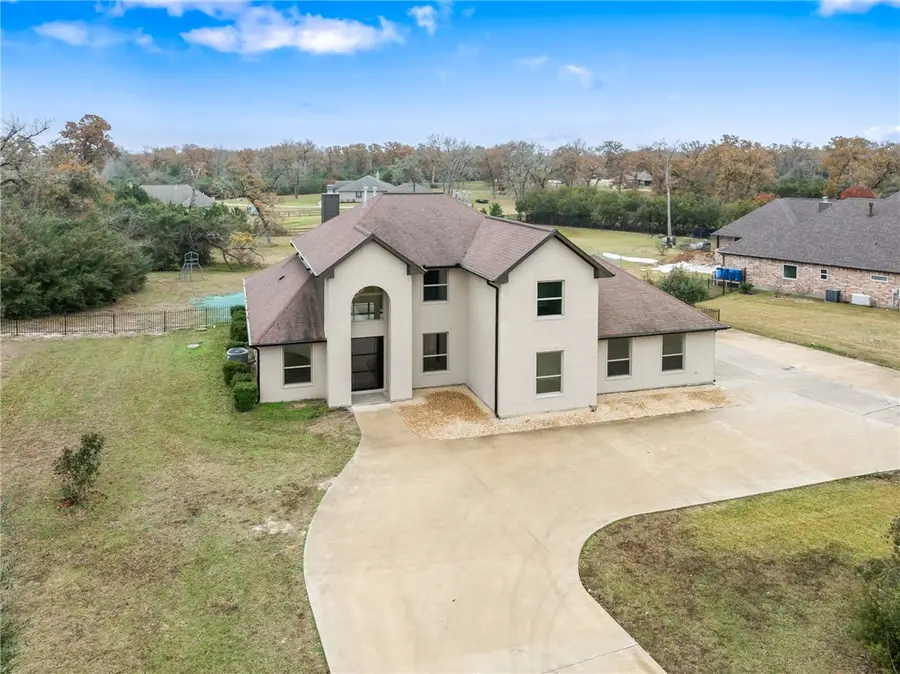 10024 Lancaster Drive, Iola, TX 77861 - Image #3
