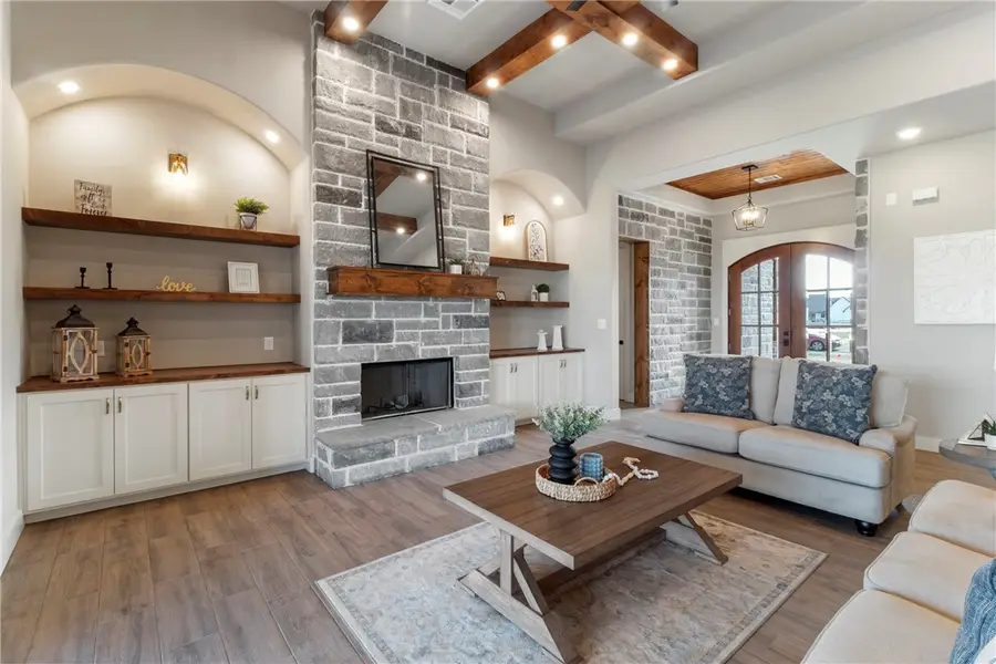 7823 Luke Ct, Bryan, TX 77808 - Image #2