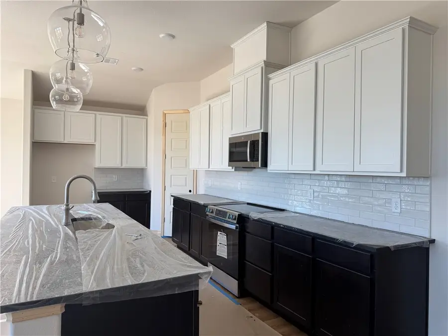 4084 Crestmont Drive, College Station, TX 77845 - Image #2