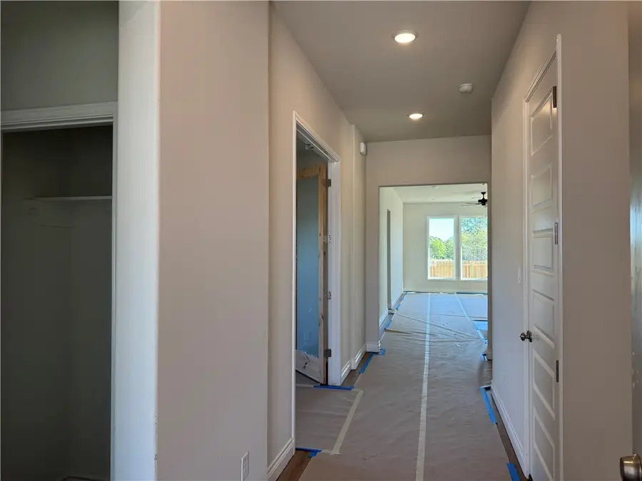 4084 Crestmont Drive, College Station, TX 77845 - Image #3