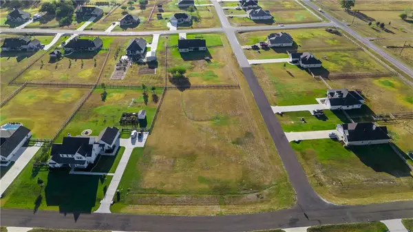 10300 Whiskey River Road, Bryan, TX 77808