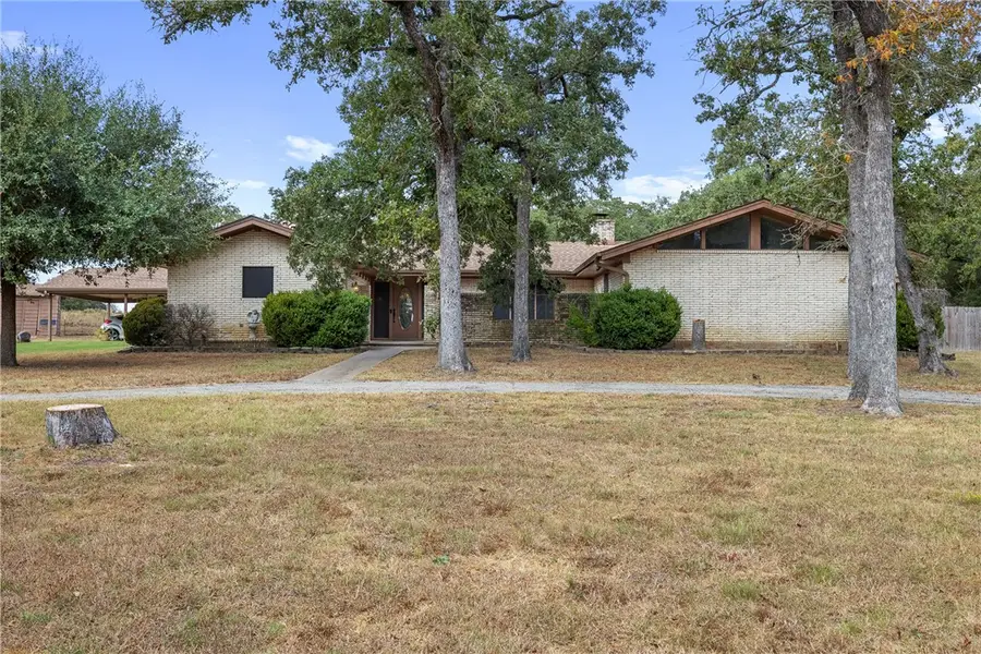 1027 Shady Circle, Lexington, TX 78947 - #3
