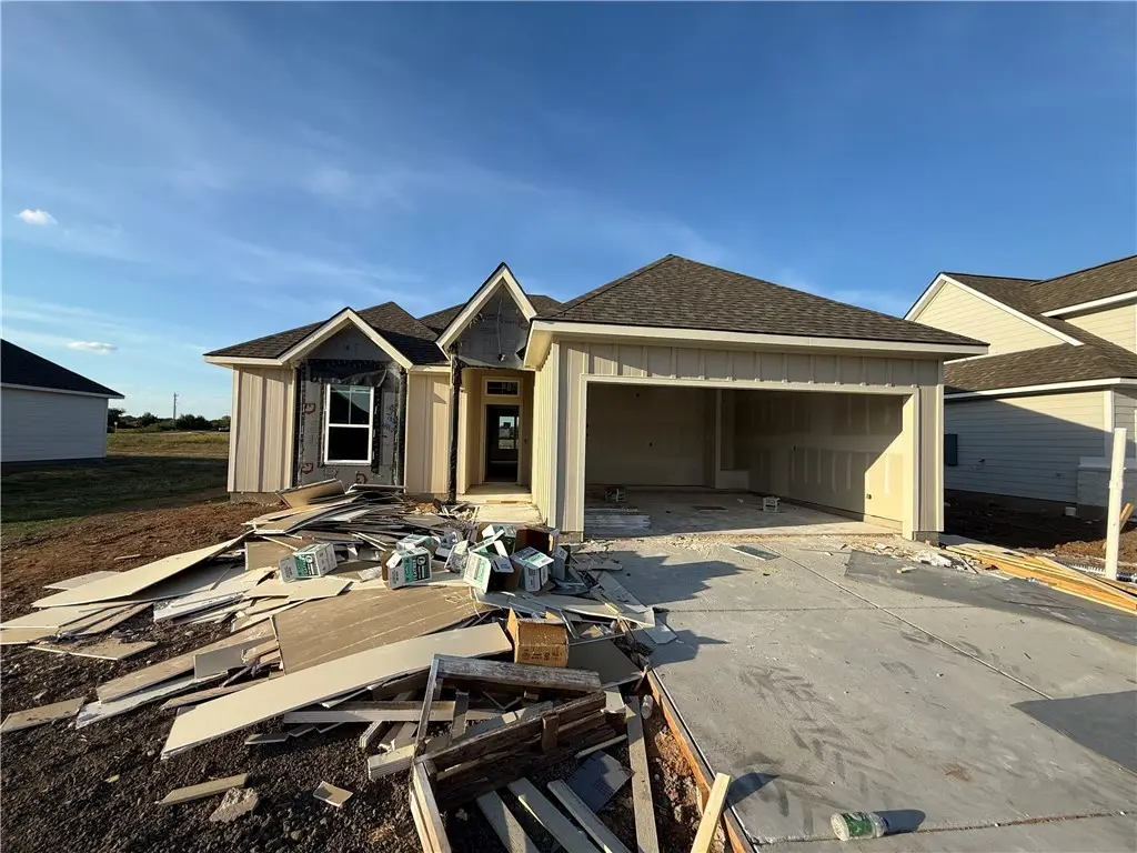 7806 Redbud Road, Navasota, TX 77868 - Image #1