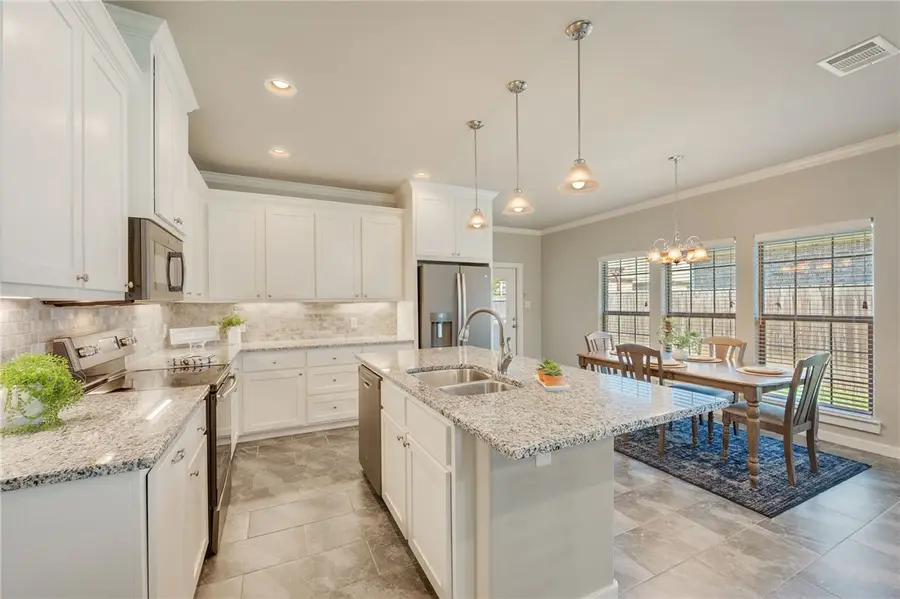 3081 Peterson Circle, Bryan, TX 77802 - Image #3