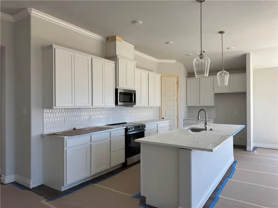 4093 Crestmont Drive, College Station, TX 77845 - Image #3