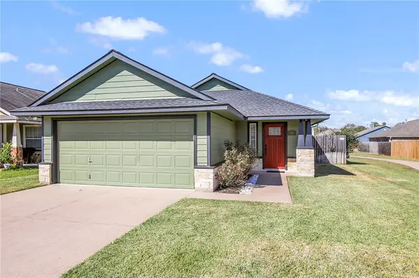 916 Crested Point Drive, College Station, TX 77845