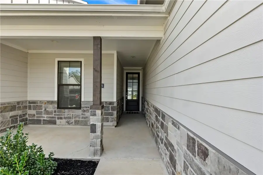 5048 Mooney Falls Drive, Bryan, TX 77802 - Image #2