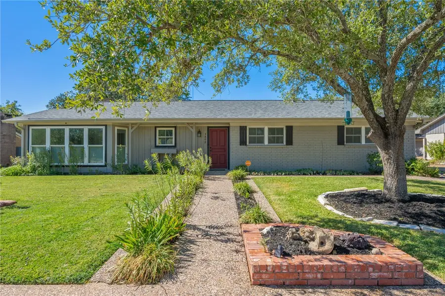 3802 Sunnybrook Lane, Bryan, TX 77802 - Image #3