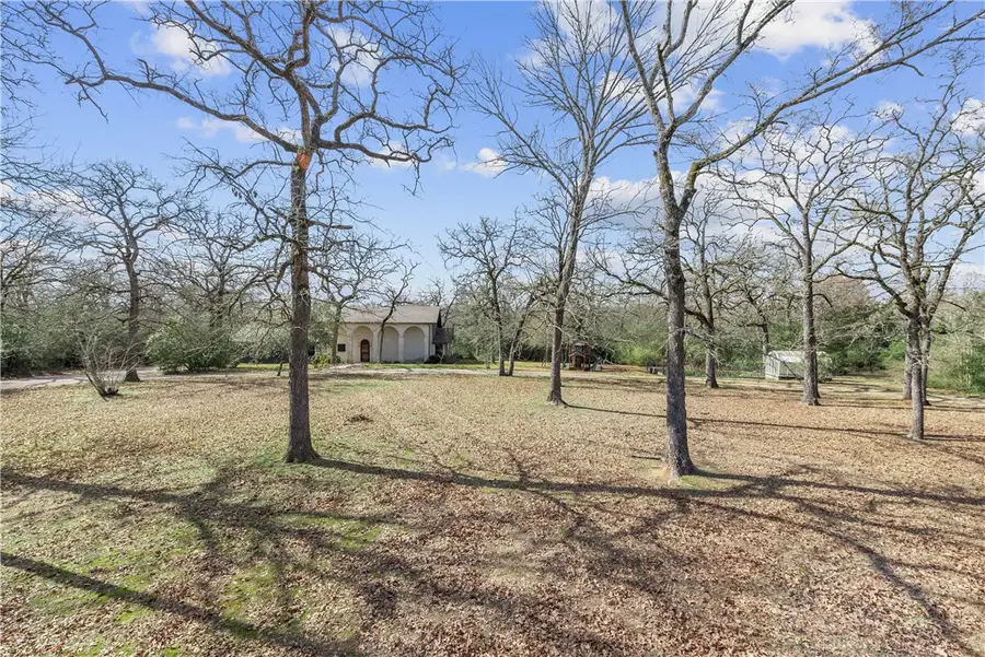 12994 Hunters Creek Road, College Station, TX 77845 - Image #3