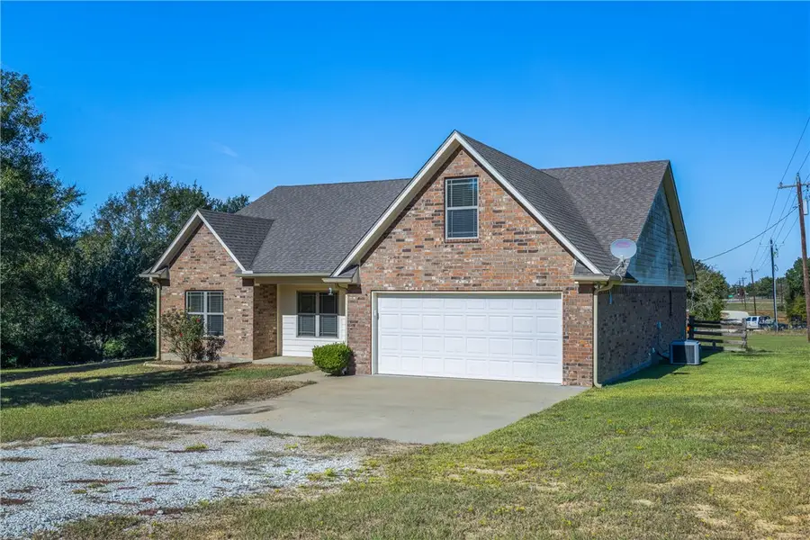 525 Oak Tree Lane, Franklin, TX 77856 - Image #2
