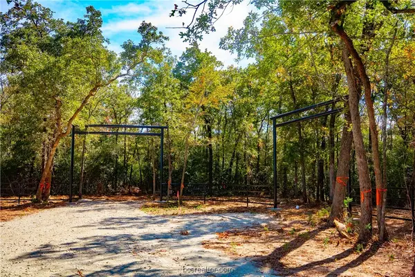 5115 N STATE HIGHWAY 6 5115 N State Highway 6, Hearne, TX 77859