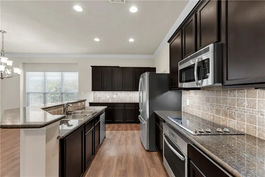 1736 Twin Pond Circle, College Station, TX 77845 - Image #3