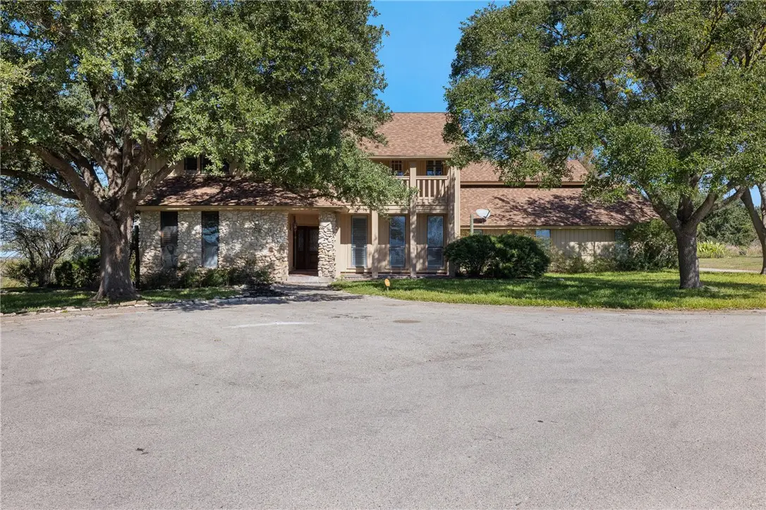 6773 Sunshine Valley Lane, Navasota, TX 77868 - Image #1