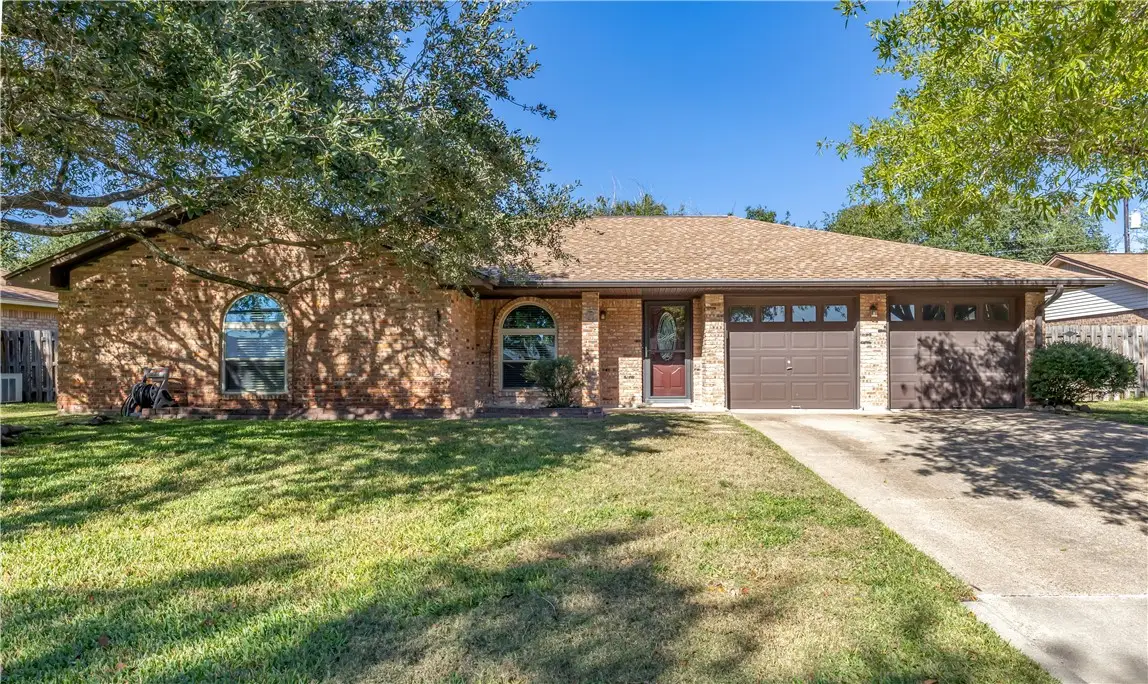 3604 Oak Hill Drive, Bryan, TX 77802 - Image #1