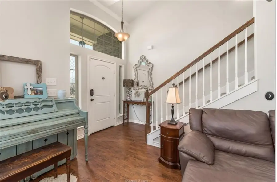 915 Emerald Dove Avenue, College Station, TX 77845 - Image #3