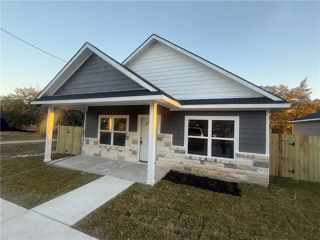 1913 Marshall Avenue, Bryan, TX 77803 - Image #1