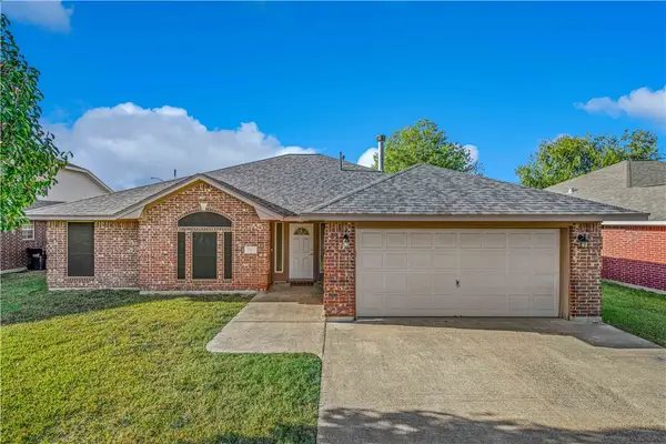 1303 Mullins Loop N, College Station, TX 77845
