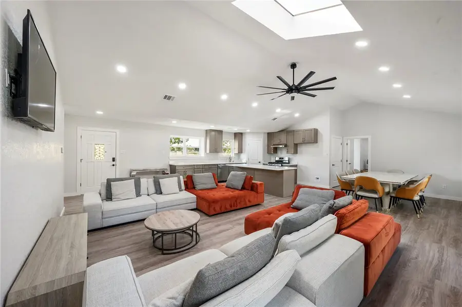 2001 Nueces Drive, College Station, TX 77840 - Image #3