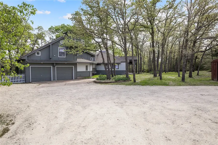 8010 Perry Lane, College Station, TX 77845 - Image #3