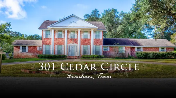 301 Cedar Circle, Brenham, TX 77833