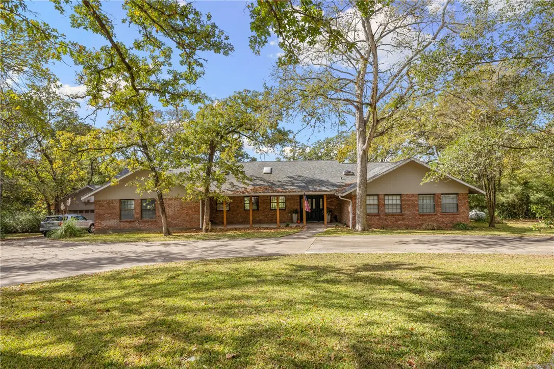 2015 Pinewood Drive, Bryan, TX 77807 - Image #1