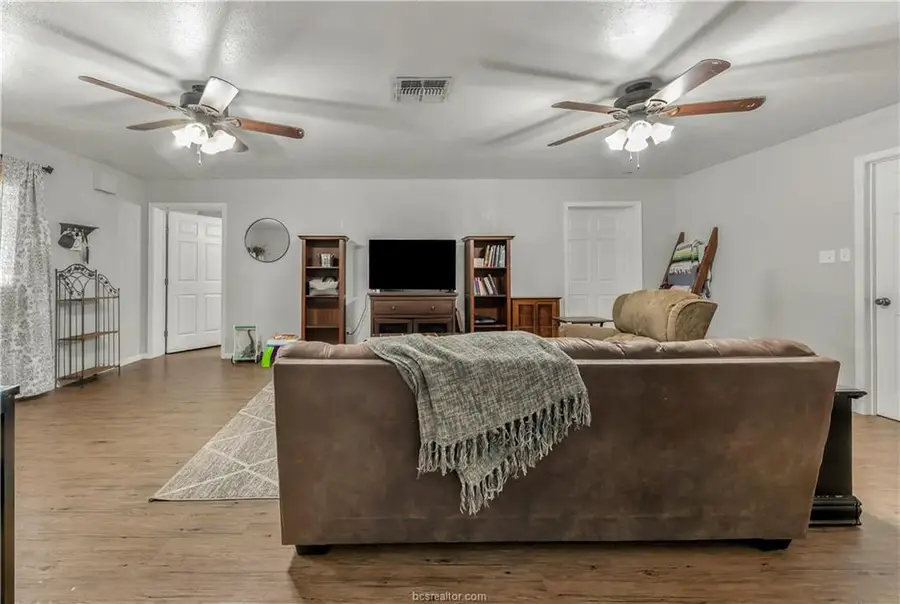 109 Sulphur Springs Road, Bryan, TX 77801 - Image #3