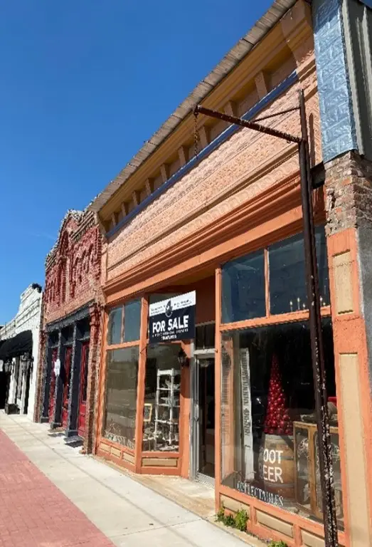 720 S Main, Calvert, TX 77837 - Image #2