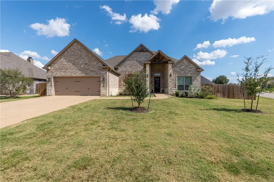 3206 Rose Hill Lane, Bryan, TX 77808 - Image #1