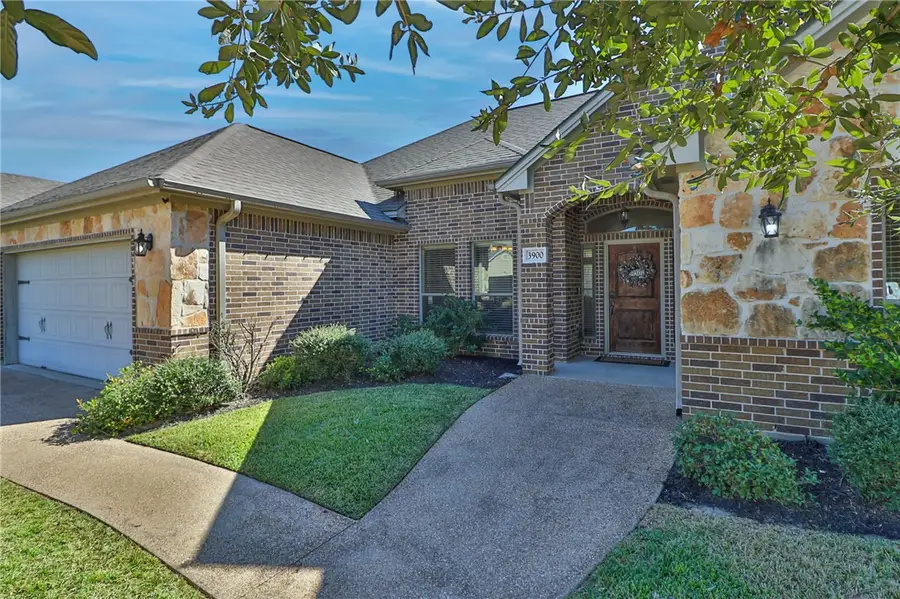 3900 Ambrose Court, Bryan, TX 77808 - Image #2