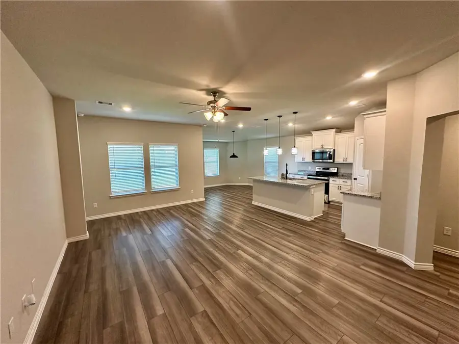 2110 Chief Street, Bryan, TX 77807 - Image #3