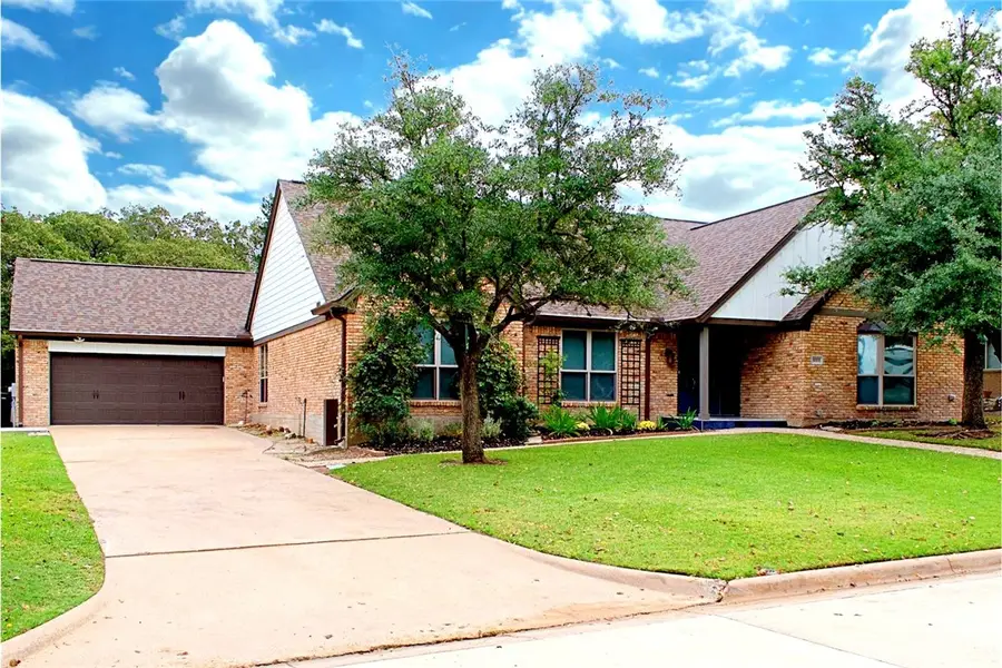3005 Camelot Drive Nw, Bryan, TX 77802 - Image #3
