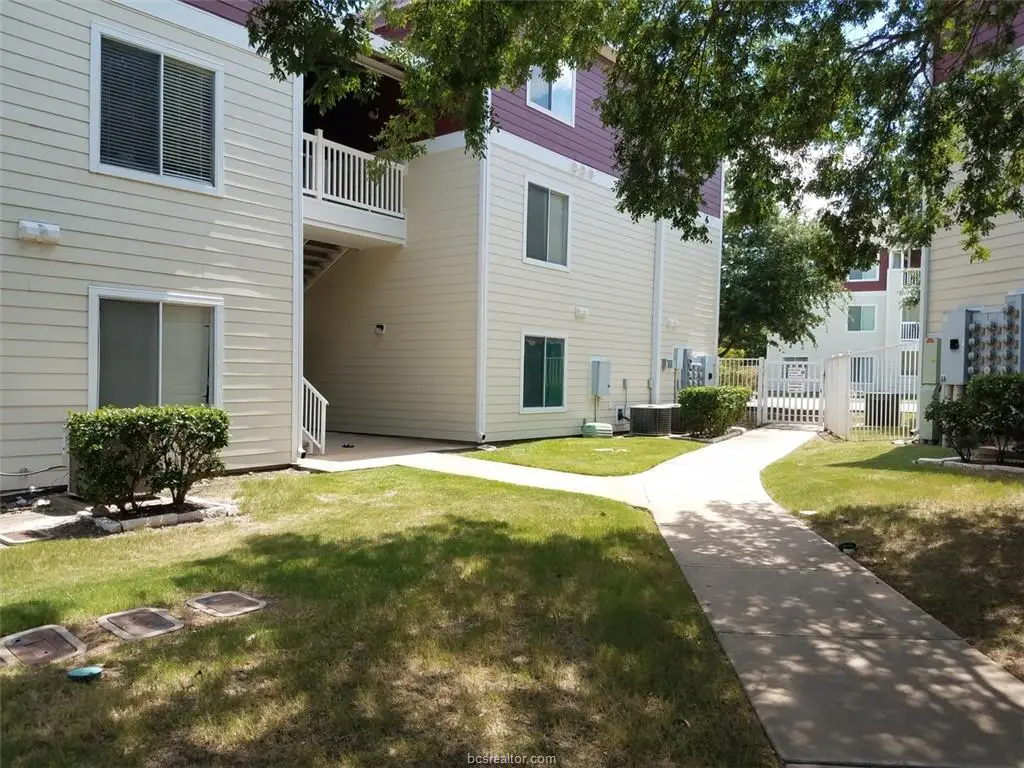 519 Southwest Parkway Parkway N #201, College Station, TX 77840 - Image #1